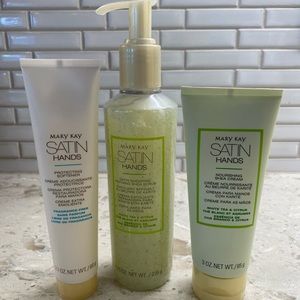 White Tea & Citrus Satin Hands Pampering Set